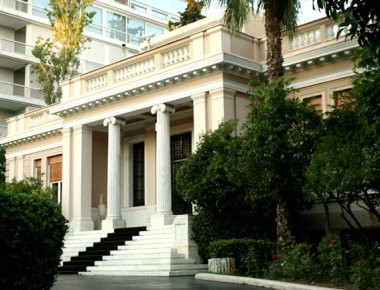 Επιχείρηση πολιτικής αποσταθεροποίησης από τους δανειστές βλέπει η κυβέρνηση